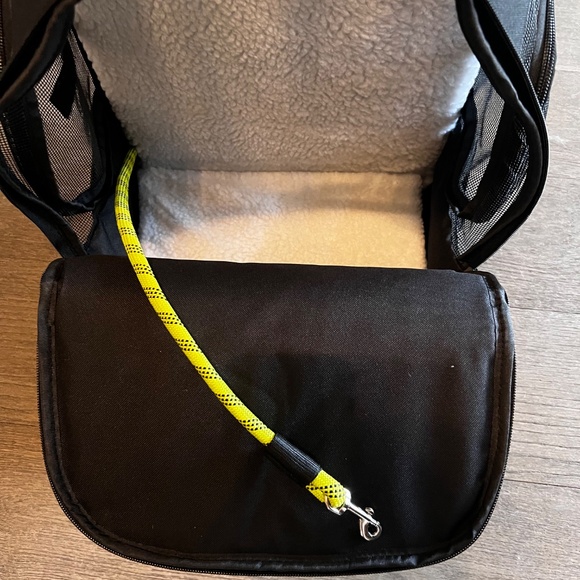 ROVERLUND DAY TRIPPER PET BACKPACK CARRIER NWOT - Picture 8 of 11